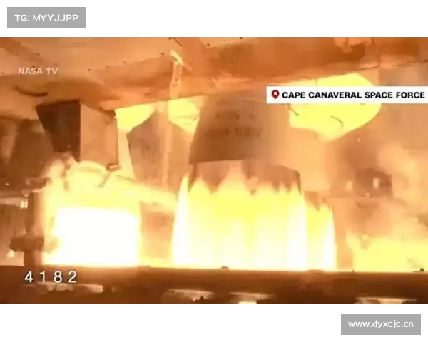 NASA 在直播中报道称,Starliner飞船成功降落在美国新墨西哥州。 NASA 在直播中报道称,Starliner飞船成功降落在美国新墨西哥州。